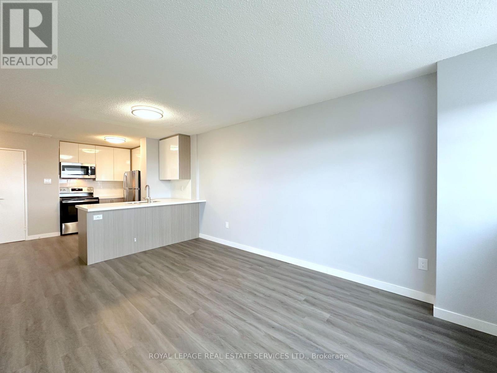 2312 - 2575 Danforth Avenue, Toronto, Ontario  M4C 1L5 - Photo 6 - E12510988