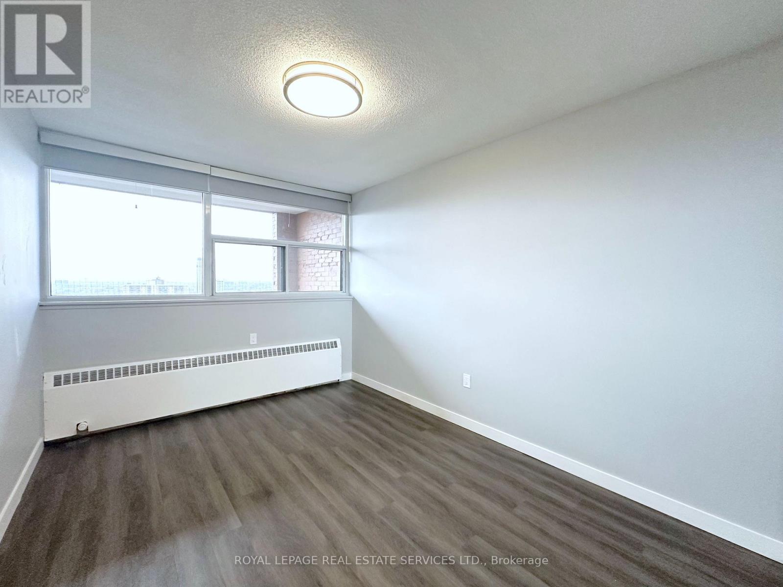 2312 - 2575 Danforth Avenue, Toronto, Ontario  M4C 1L5 - Photo 9 - E12510988