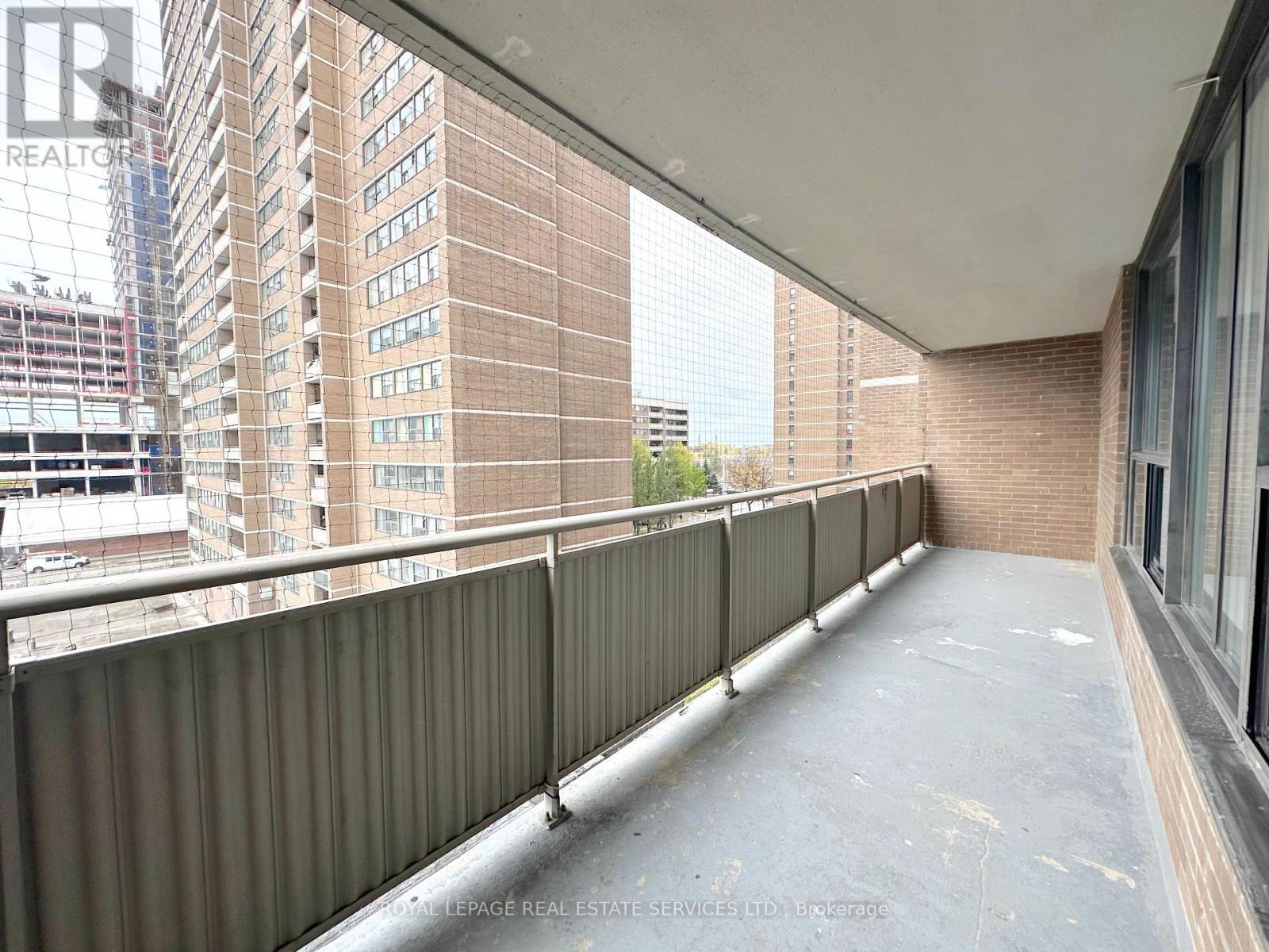 517 - 2575 Danforth Avenue, Toronto, Ontario  M4C 1L5 - Photo 12 - E12510992