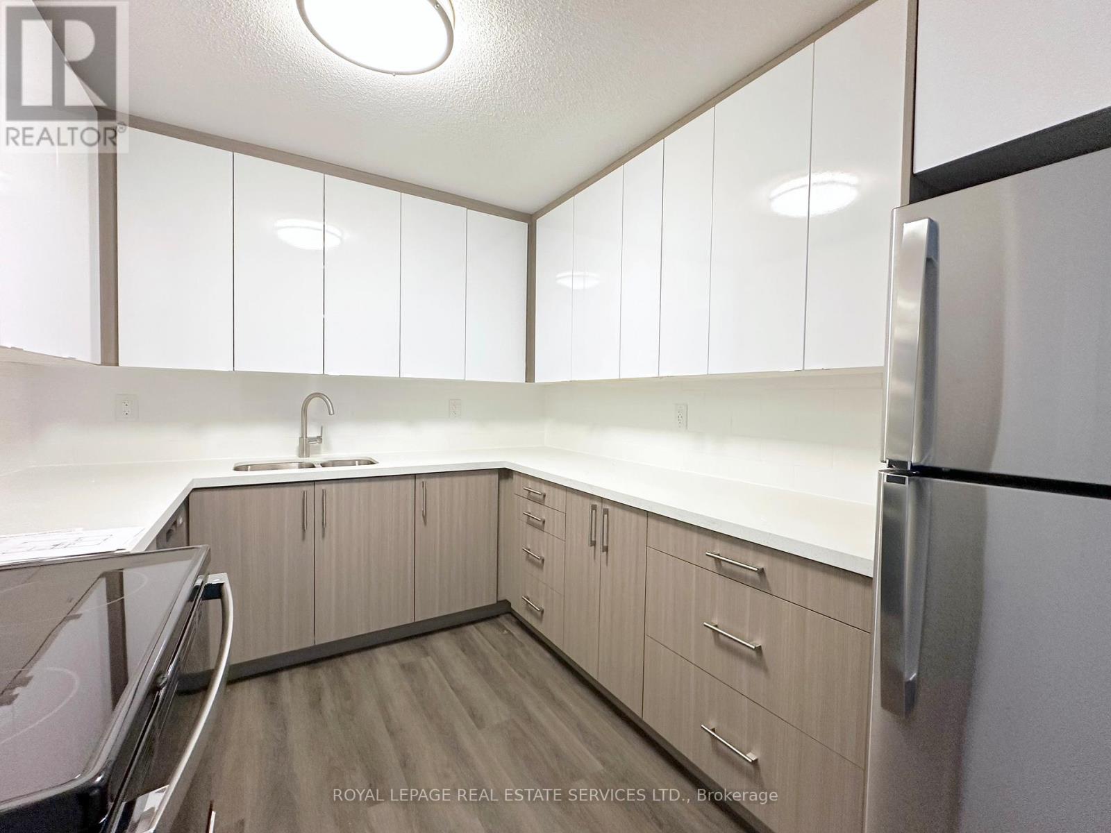 517 - 2575 Danforth Avenue, Toronto, Ontario  M4C 1L5 - Photo 2 - E12510992