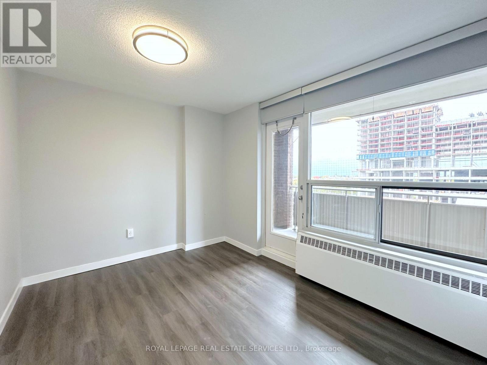 517 - 2575 Danforth Avenue, Toronto, Ontario  M4C 1L5 - Photo 5 - E12510992