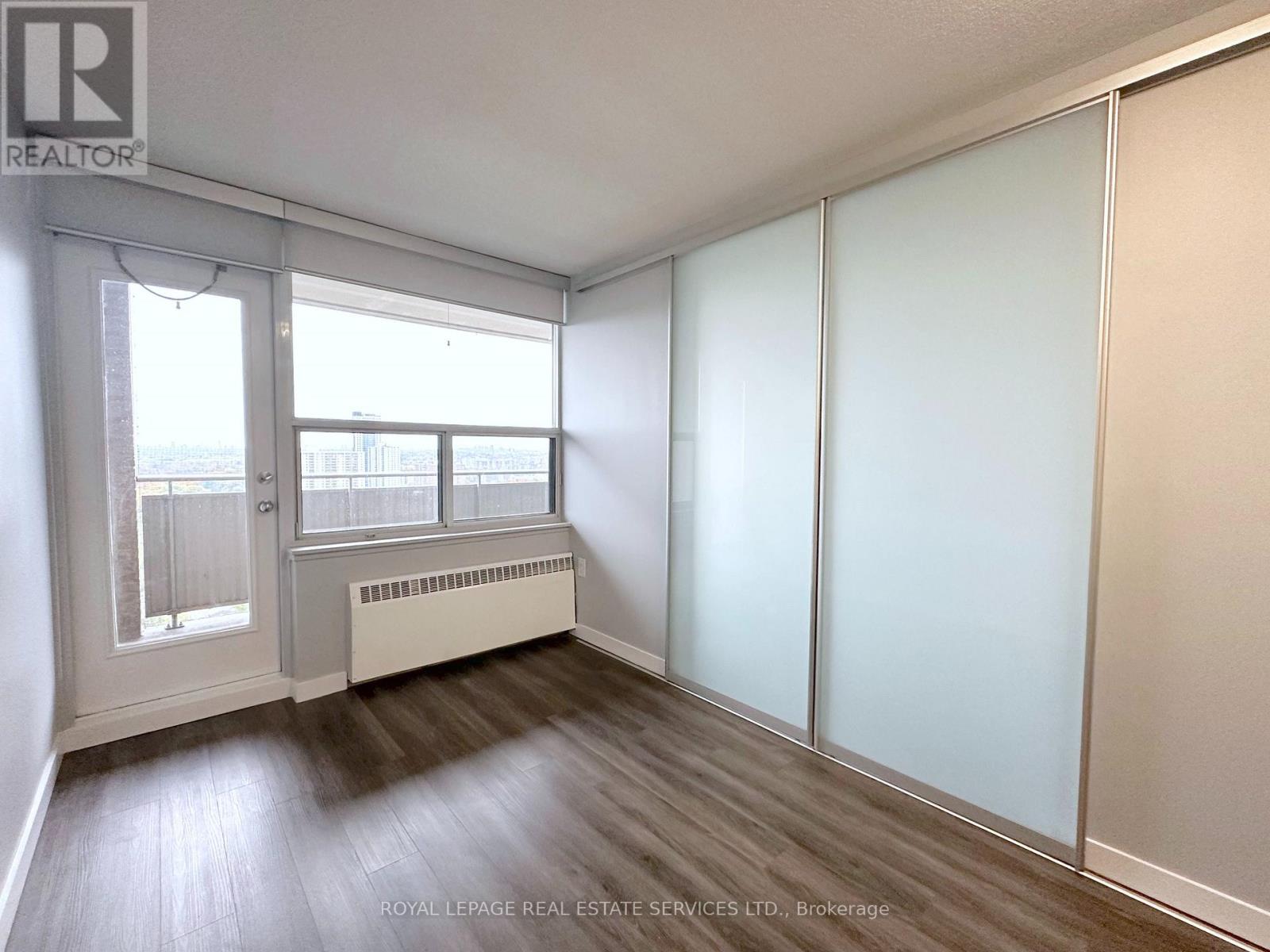 2308 - 275 Main Street, Toronto, Ontario  M4C 4X4 - Photo 4 - E12510994