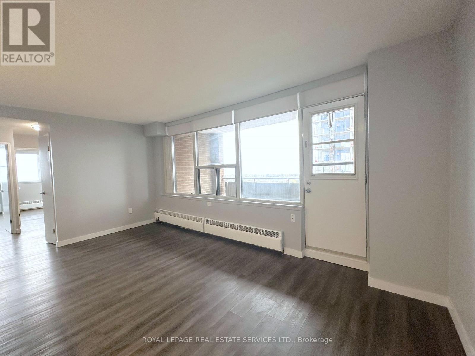 2301 - 265 Main Street, Toronto, Ontario  M4C 4X3 - Photo 3 - E12510998