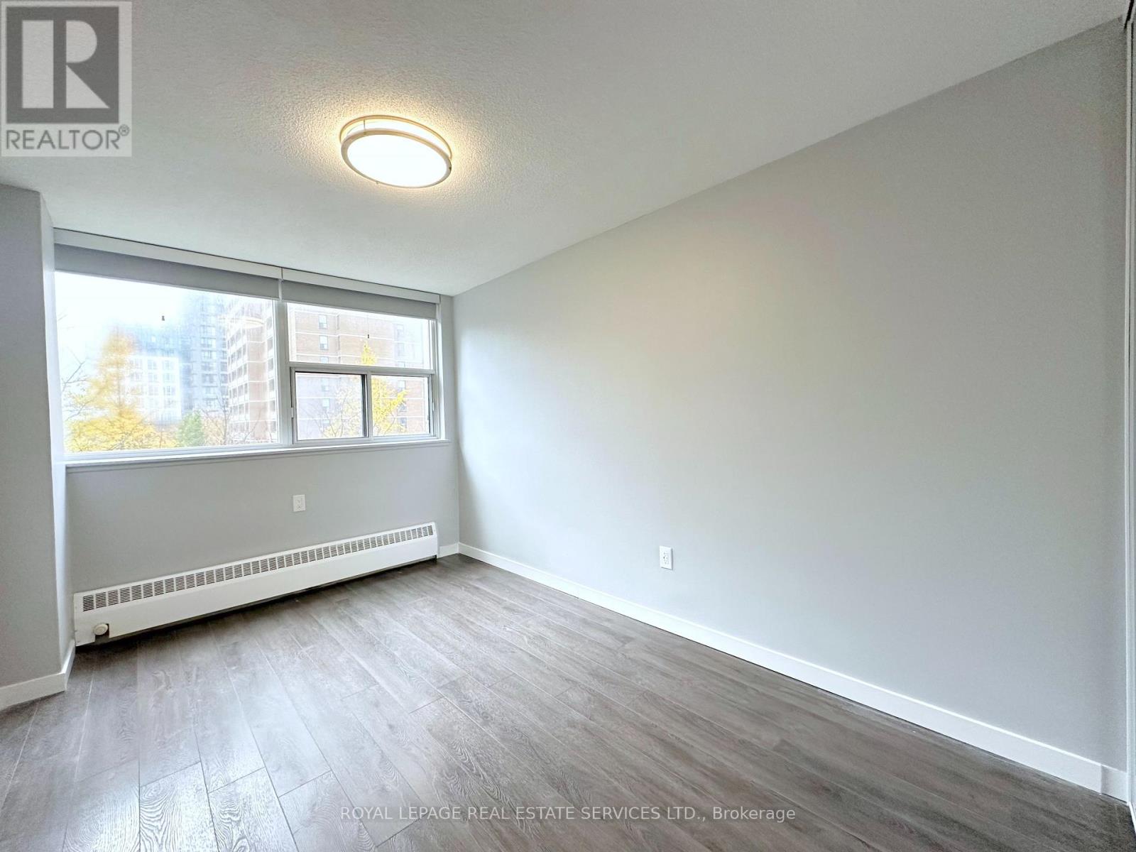 510 - 265 Main Street, Toronto, Ontario  M4C 4X3 - Photo 5 - E12511000