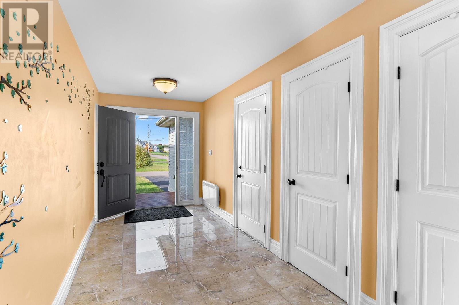 65 Southampton Drive, Stratford, Prince Edward Island  C1B 0B2 - Photo 3 - 202527308