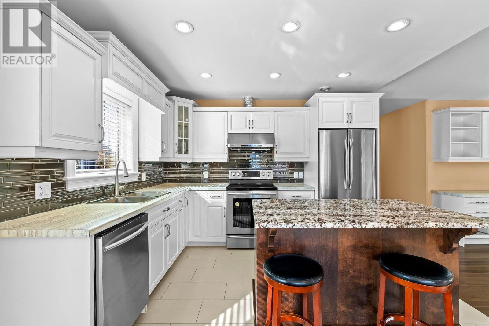 65 Southampton Drive, Stratford, Prince Edward Island  C1B 0B2 - Photo 5 - 202527308