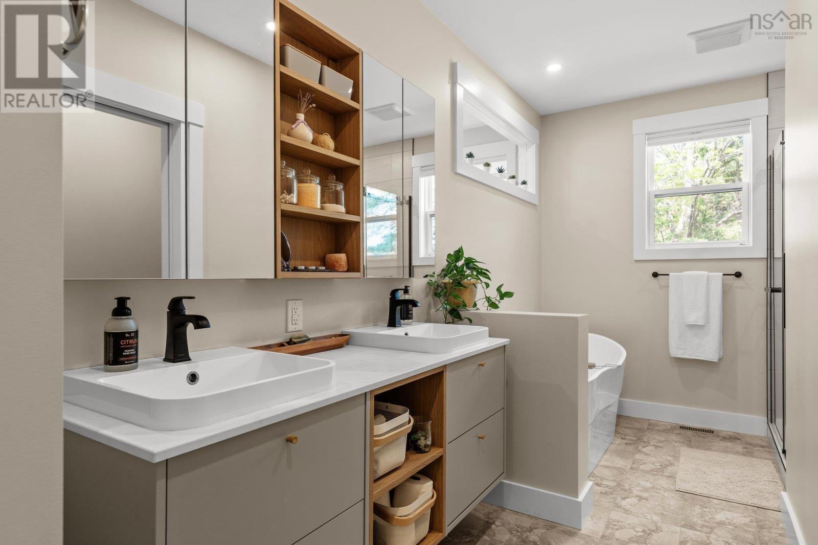 2881 Highway 2, Fall River, Nova Scotia  B2T 1W3 - Photo 19 - 202514481