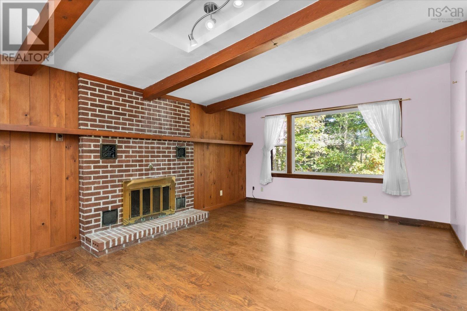 11 Medway Street, Bridgewater, Nova Scotia  B4V 1J8 - Photo 8 - 202525415