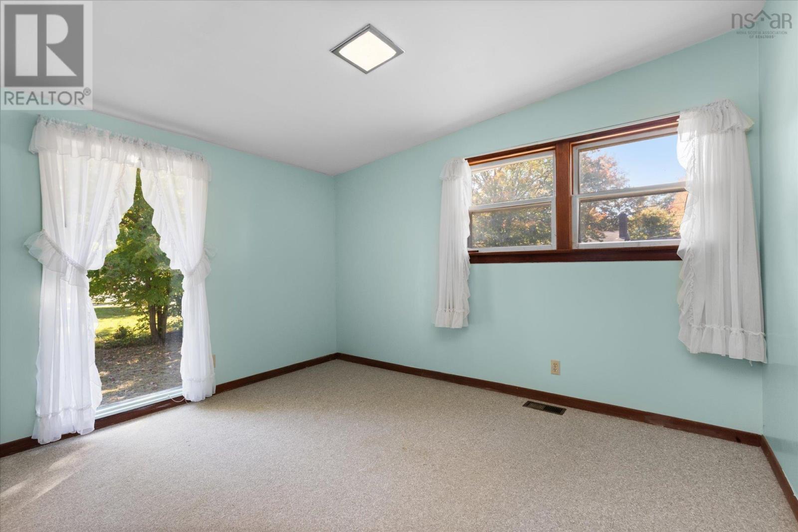 11 Medway Street, Bridgewater, Nova Scotia  B4V 1J8 - Photo 22 - 202525415