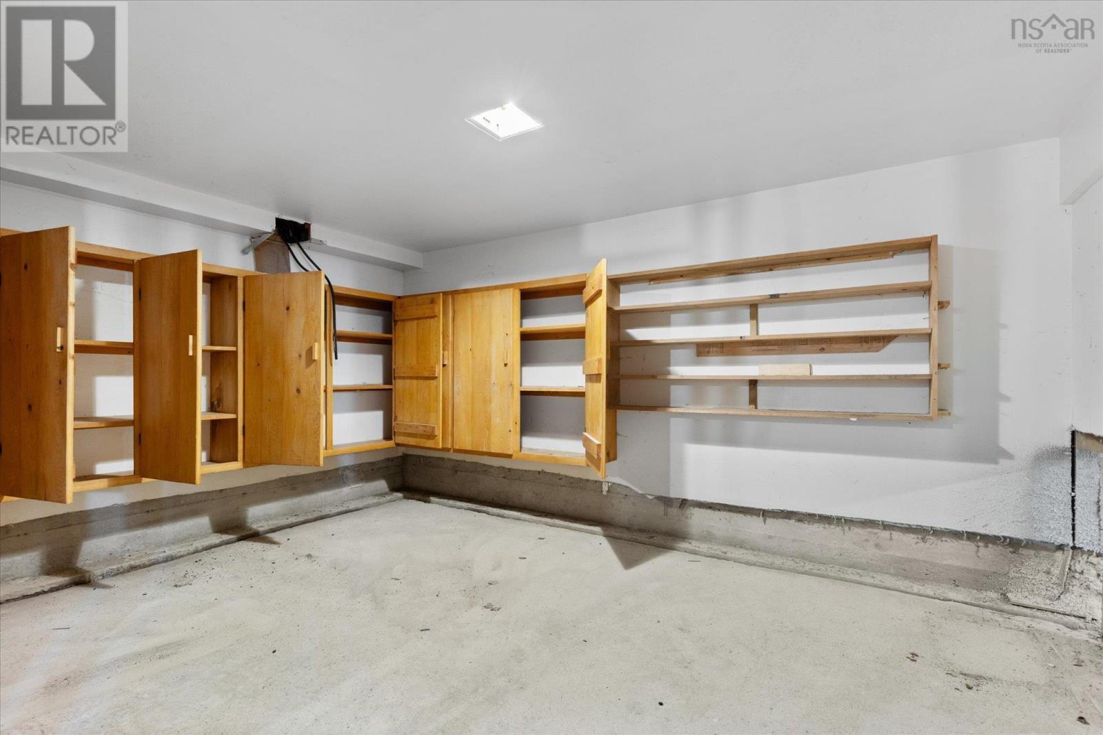 11 Medway Street, Bridgewater, Nova Scotia  B4V 1J8 - Photo 31 - 202525415