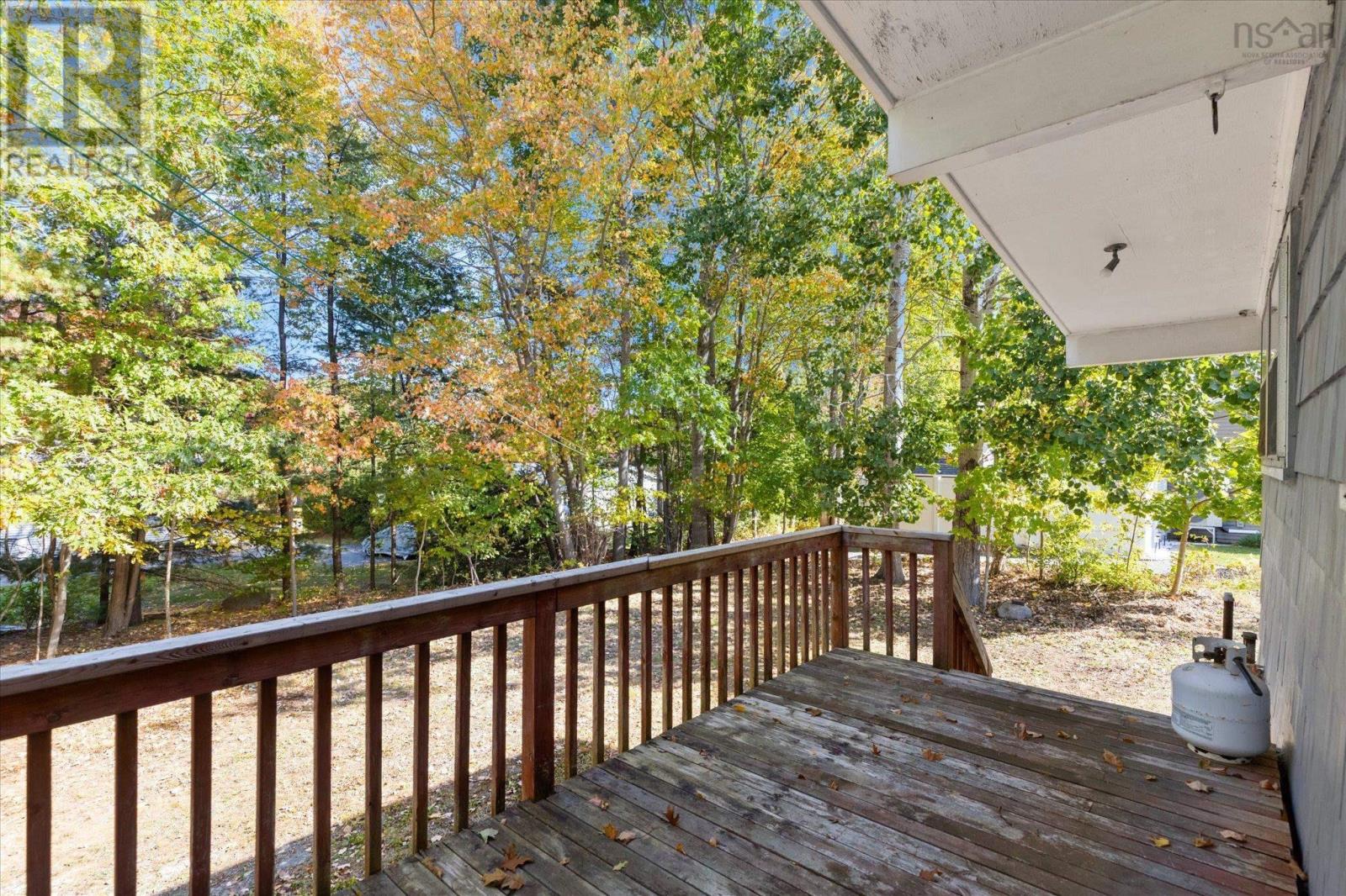 11 Medway Street, Bridgewater, Nova Scotia  B4V 1J8 - Photo 33 - 202525415