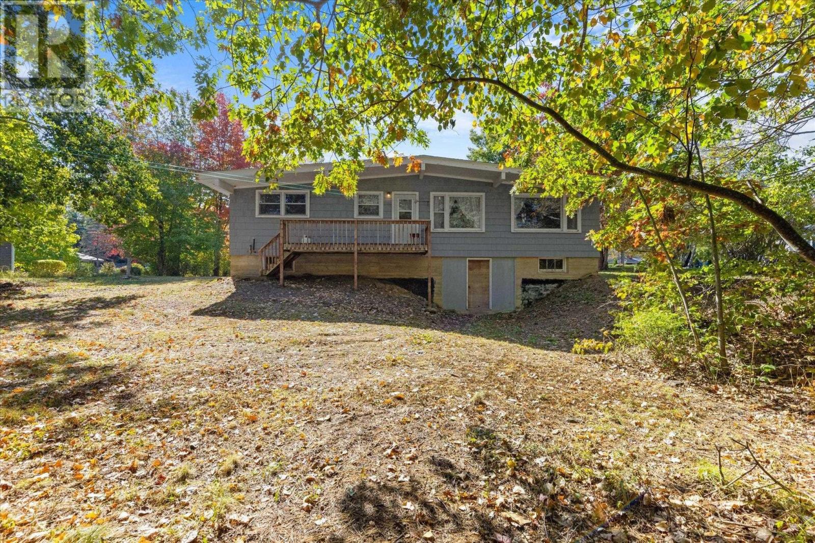 11 Medway Street, Bridgewater, Nova Scotia  B4V 1J8 - Photo 39 - 202525415