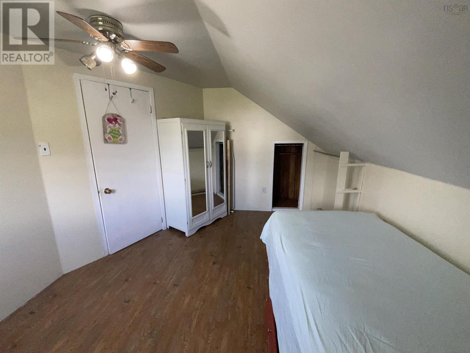 88 Catherine Street, Glace Bay, Nova Scotia  B1A 2K3 - Photo 10 - 202524422