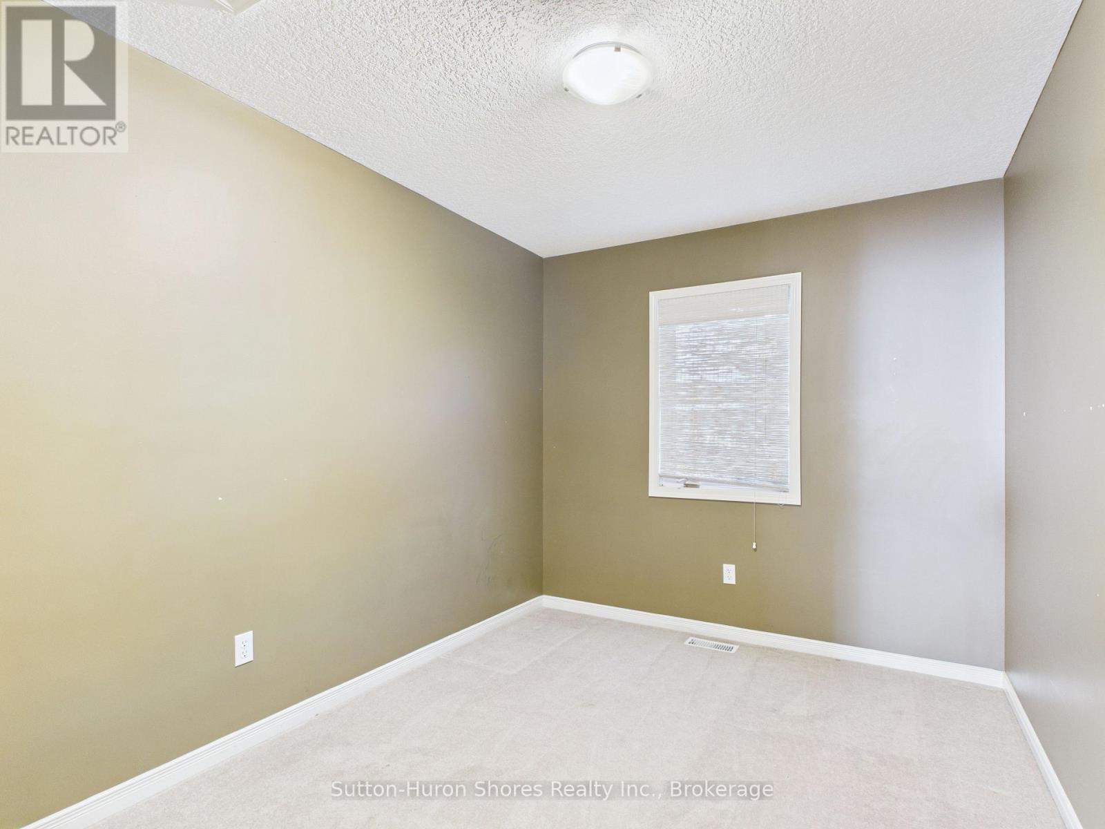 101 - 409 Joseph Street, Saugeen Shores, Ontario N0H 2C2 - Photo 19 - X12510634