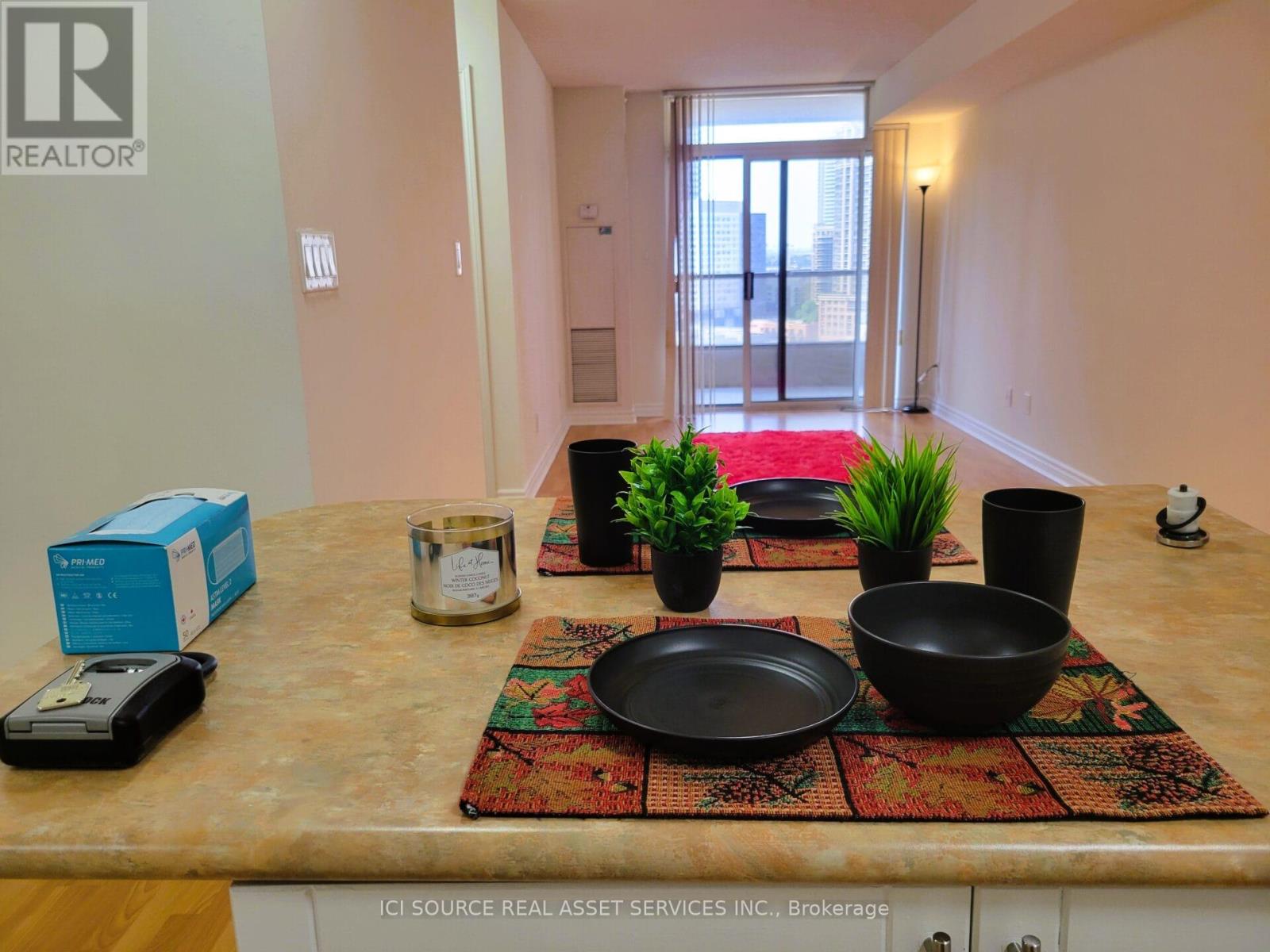 1604 - 3880 Duke Of York Boulevard, Mississauga, Ontario  L5B 4M7 - Photo 15 - W12511004