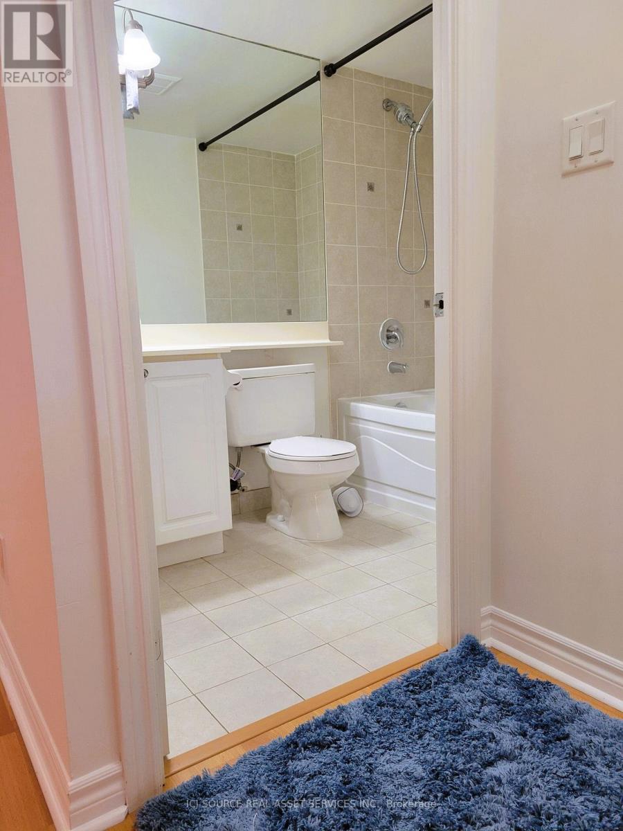 1604 - 3880 Duke Of York Boulevard, Mississauga, Ontario  L5B 4M7 - Photo 19 - W12511004