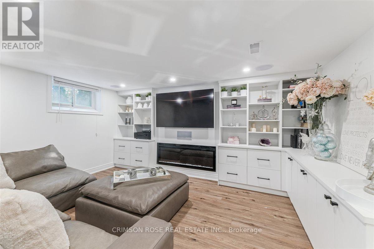 89 Holyrood Avenue, Oakville, Ontario  L6K 2V4 - Photo 24 - W12511010