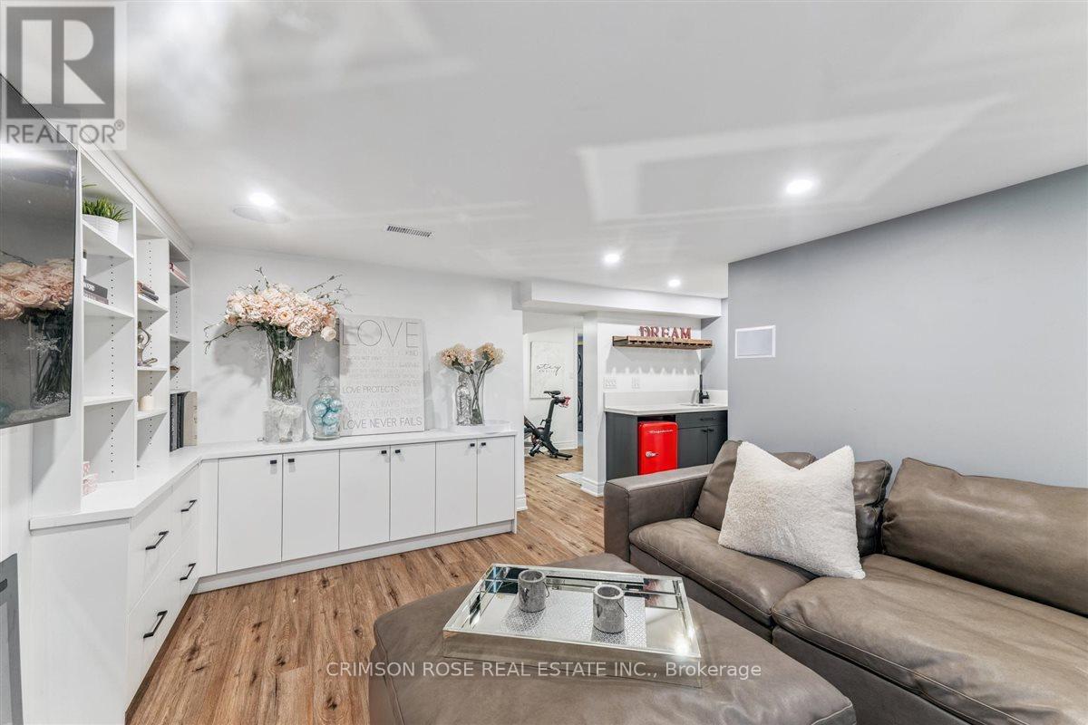 89 Holyrood Avenue, Oakville, Ontario  L6K 2V4 - Photo 25 - W12511010