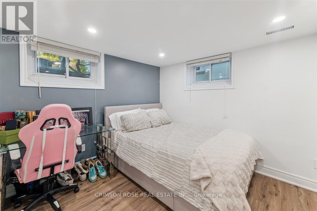 89 Holyrood Avenue, Oakville, Ontario  L6K 2V4 - Photo 28 - W12511010