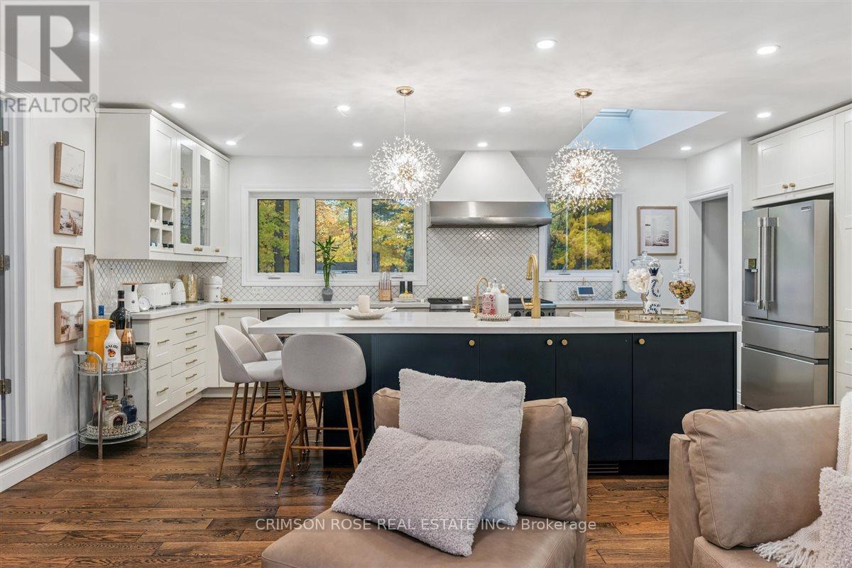 89 Holyrood Avenue, Oakville, Ontario  L6K 2V4 - Photo 8 - W12511010