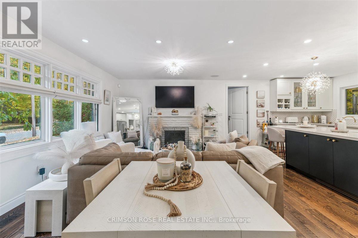 89 Holyrood Avenue, Oakville, Ontario  L6K 2V4 - Photo 9 - W12511010