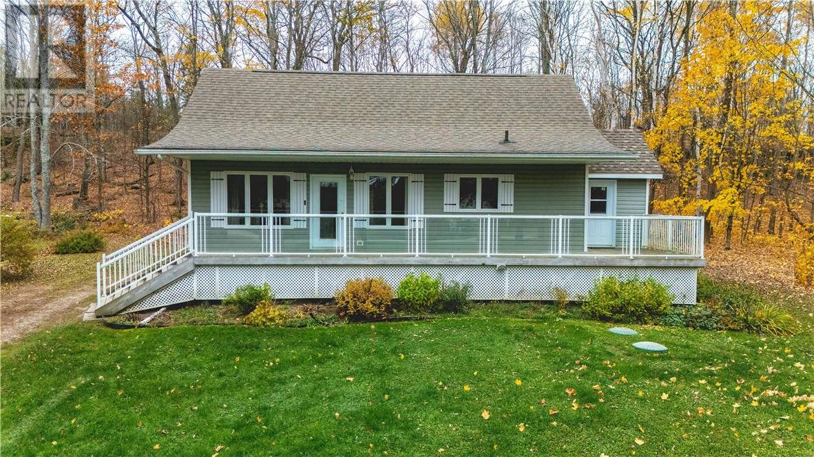 100 Limberlost Lane, Mindemoya, Ontario