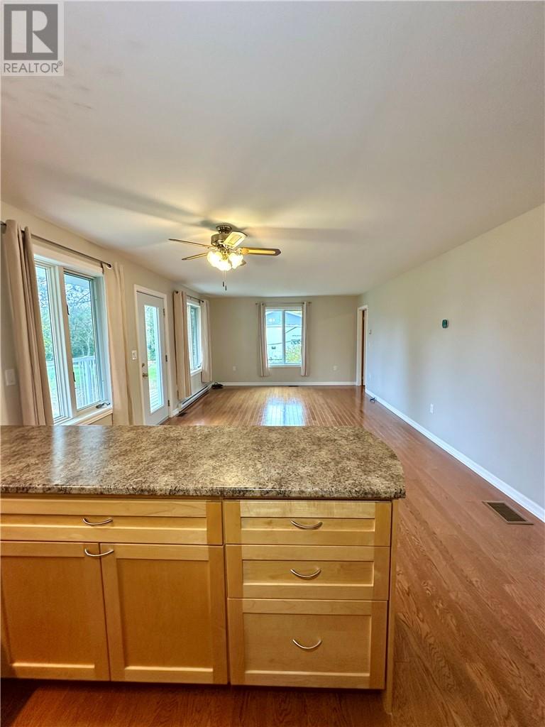 100 Limberlost Lane, Mindemoya, Ontario P0P 1S0 - Photo 12 - 2125506