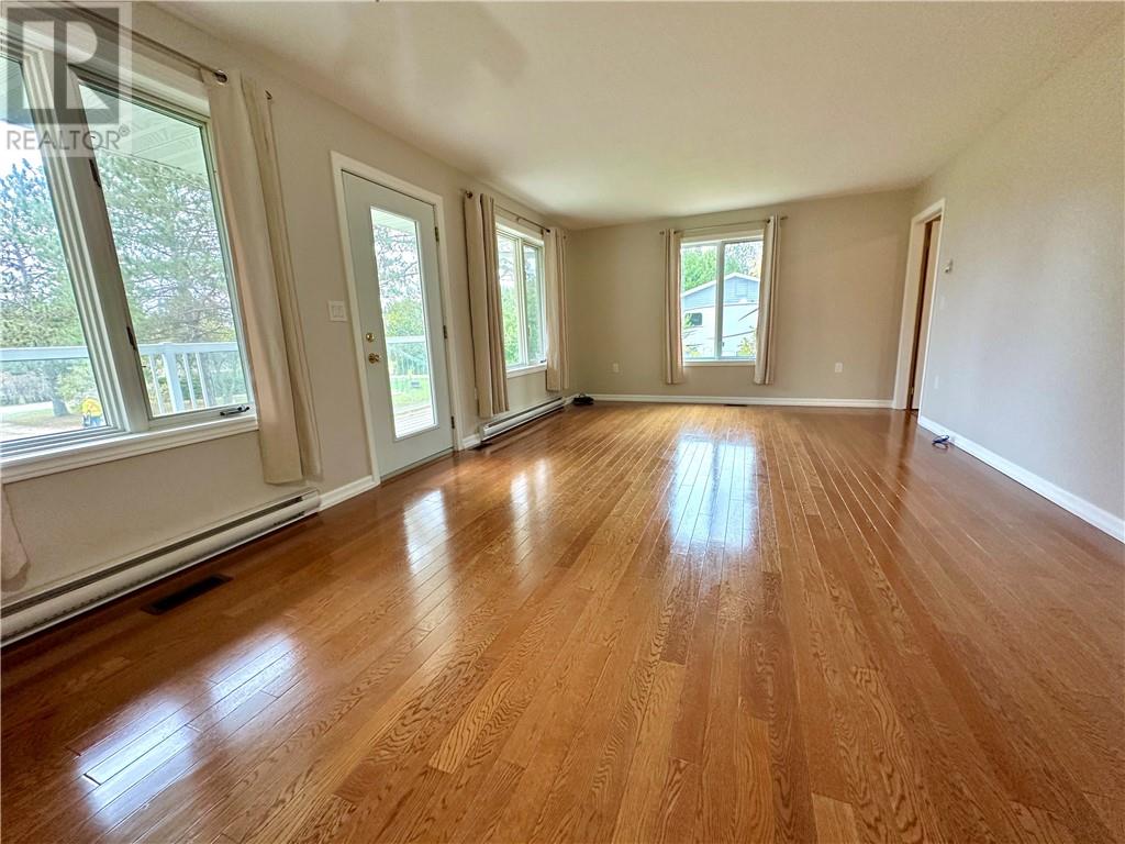 100 Limberlost Lane, Mindemoya, Ontario P0P 1S0 - Photo 13 - 2125506