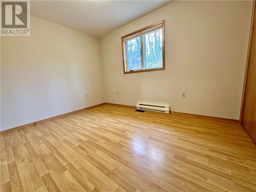 100 Limberlost Lane, Mindemoya, Ontario P0P 1S0 - Photo 19 - 2125506