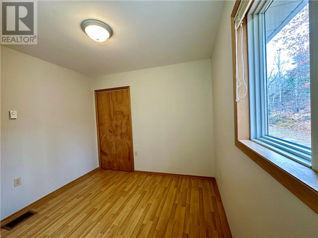 100 Limberlost Lane, Mindemoya, Ontario P0P 1S0 - Photo 23 - 2125506