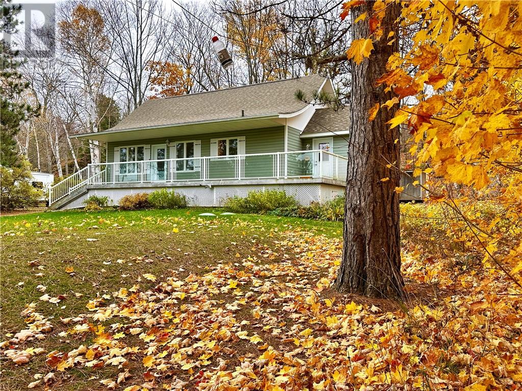 100 Limberlost Lane, Mindemoya, Ontario P0P 1S0 - Photo 3 - 2125506