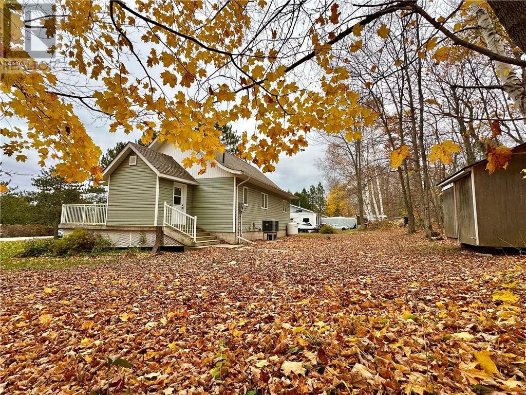 100 Limberlost Lane, Mindemoya, Ontario P0P 1S0 - Photo 30 - 2125506