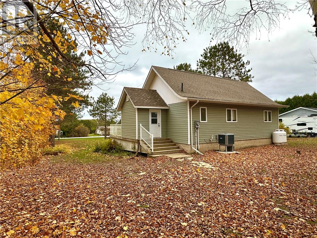 100 Limberlost Lane, Mindemoya, Ontario P0P 1S0 - Photo 31 - 2125506