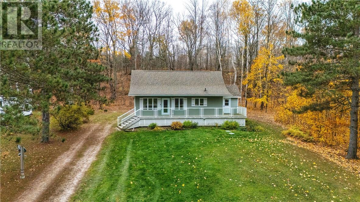 100 Limberlost Lane, Mindemoya, Ontario P0P 1S0 - Photo 4 - 2125506