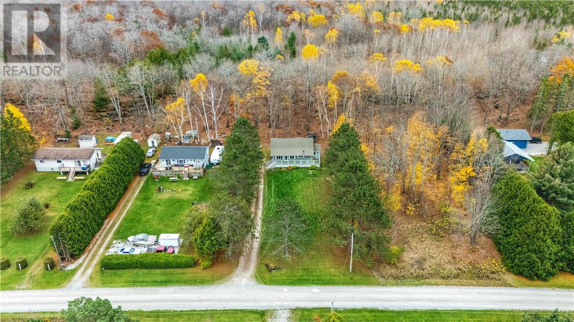 100 Limberlost Lane, Mindemoya, Ontario P0P 1S0 - Photo 5 - 2125506