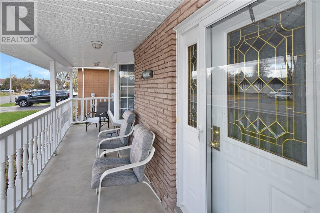 751 William Ave, Sudbury, Ontario  P3A 4Y1 - Photo 8 - 2125465