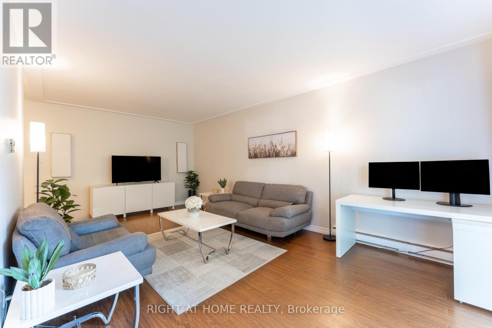 211 - 11 Woodman Drive S, Hamilton, Ontario  L8K 4E3 - Photo 5 - X12510982