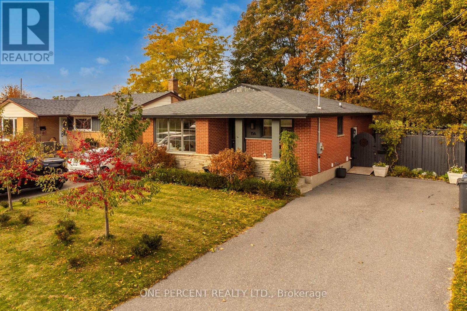 156 WAVERLEY DRIVE, Guelph, Ontario