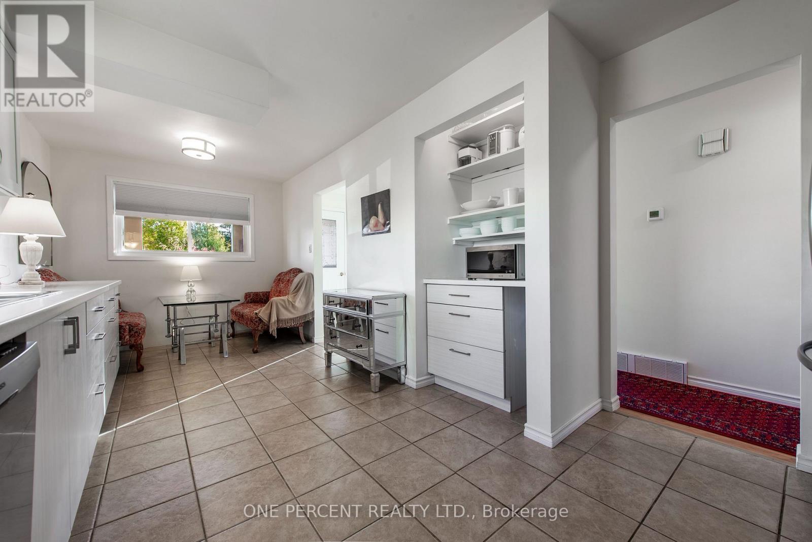 156 Waverley Drive, Guelph, Ontario  N1E 1H2 - Photo 11 - X12511014