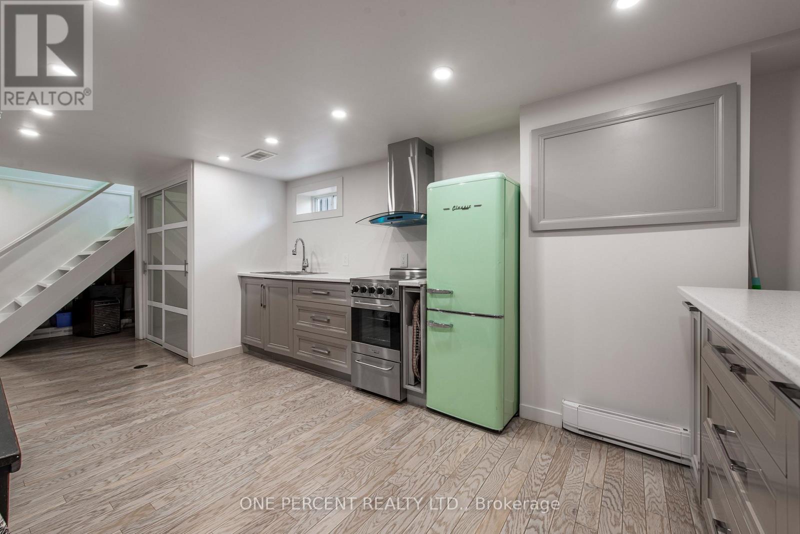 156 Waverley Drive, Guelph, Ontario  N1E 1H2 - Photo 21 - X12511014