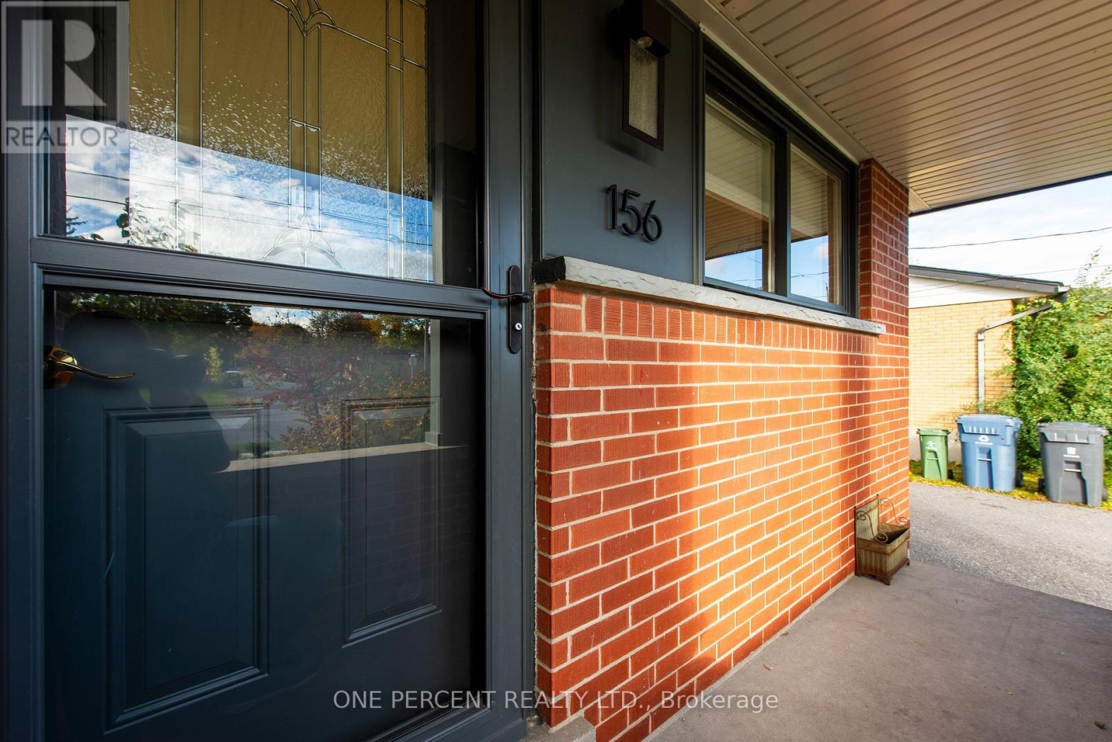 156 Waverley Drive, Guelph, Ontario  N1E 1H2 - Photo 3 - X12511014