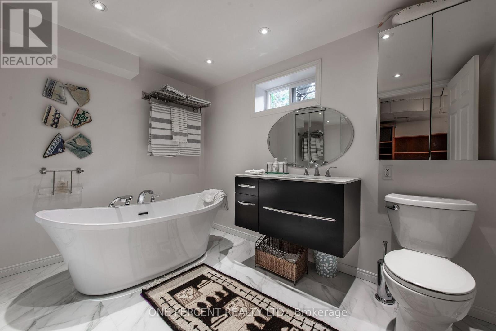 156 Waverley Drive, Guelph, Ontario  N1E 1H2 - Photo 31 - X12511014