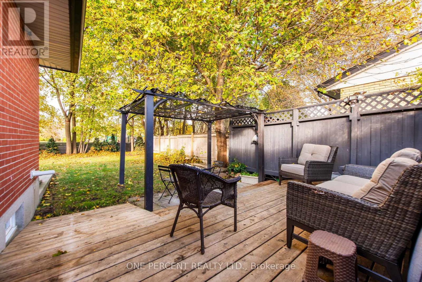 156 Waverley Drive, Guelph, Ontario  N1E 1H2 - Photo 33 - X12511014