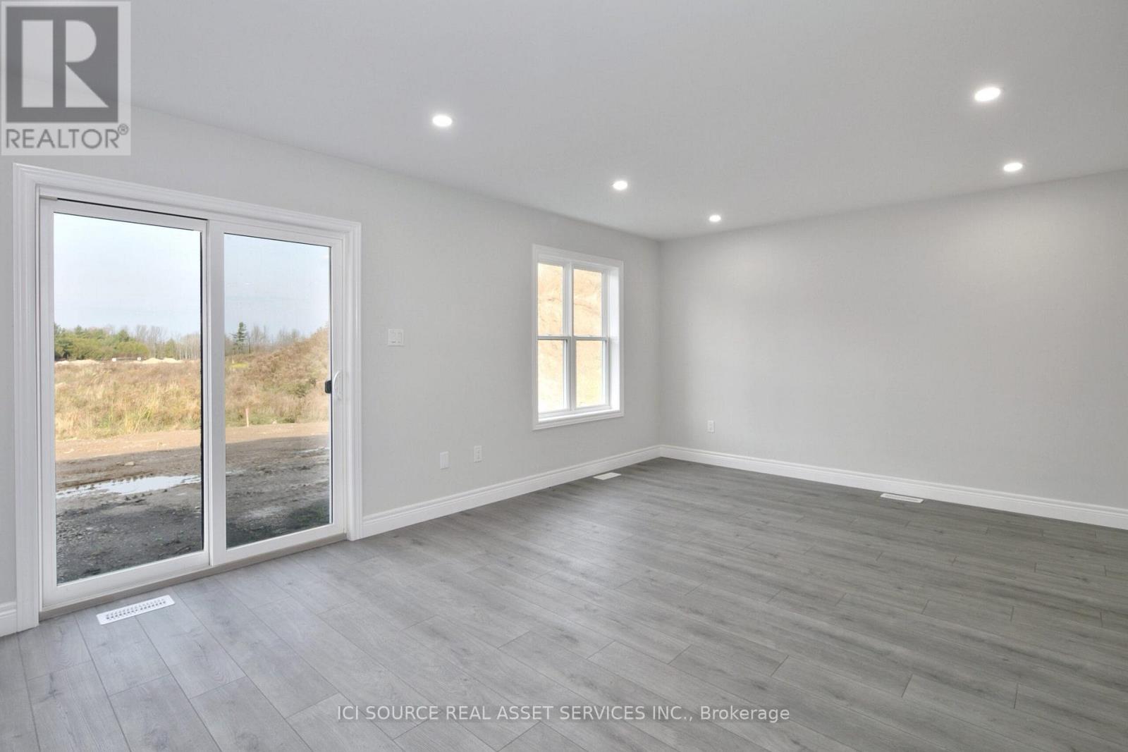 880 Wild Rose Drive, Gravenhurst, Ontario  P1P 0B4 - Photo 5 - X12511022