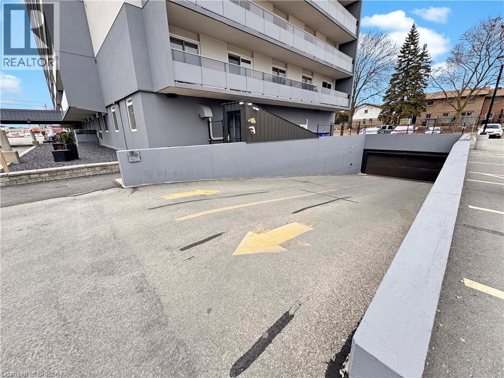 640 West Street Unit# 101, Brantford, Ontario  N3R 6M3 - Photo 38 - 40780214