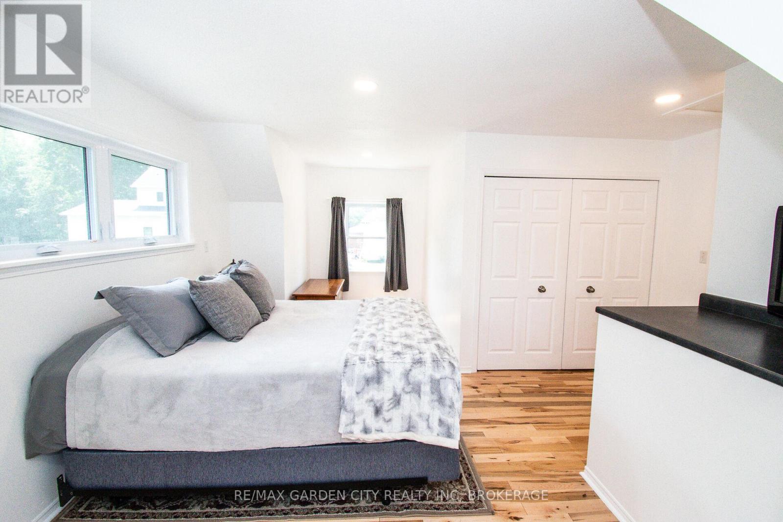 1171 Maple Street, Pelham, Ontario  L0S 1C0 - Photo 23 - X12336641