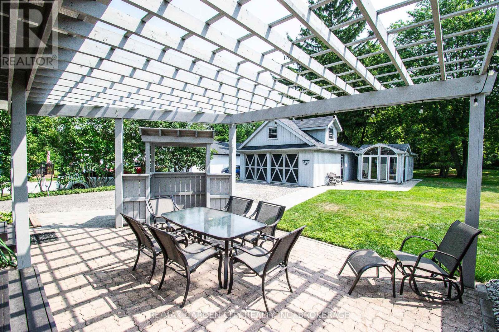 1171 Maple Street, Pelham, Ontario  L0S 1C0 - Photo 31 - X12336641