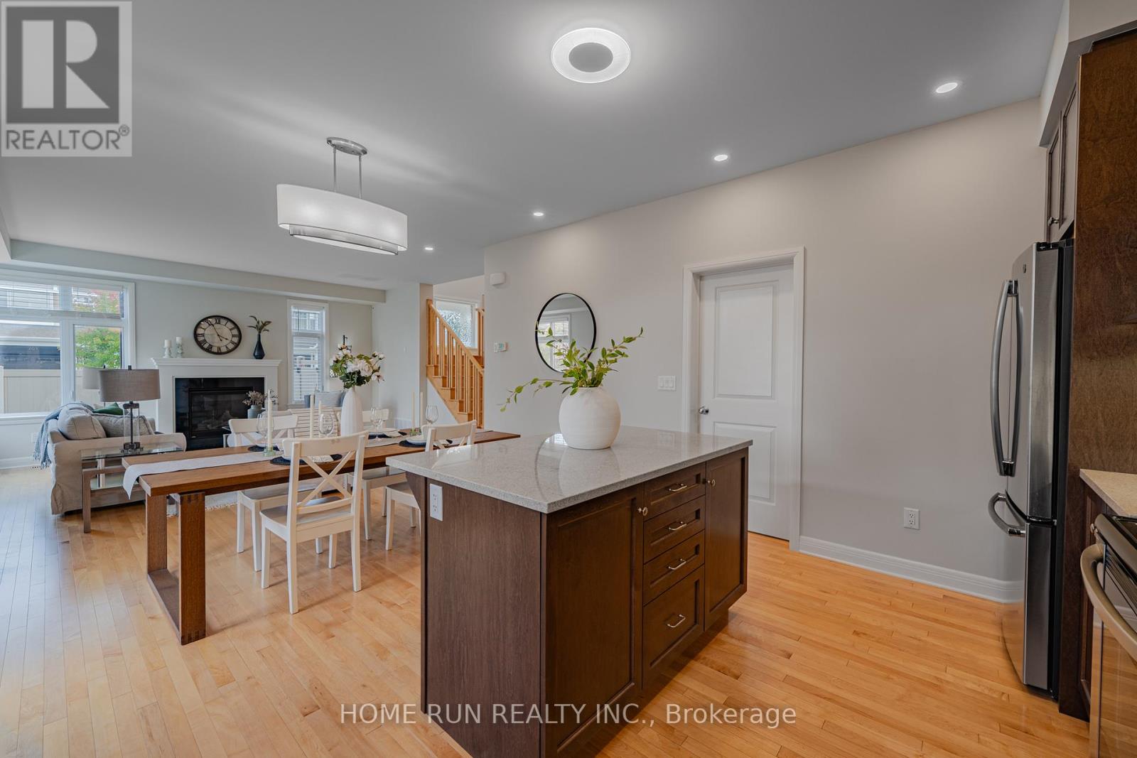 100 Lochhouse Walk, Ottawa, Ontario  K2J 6A4 - Photo 15 - X12511042