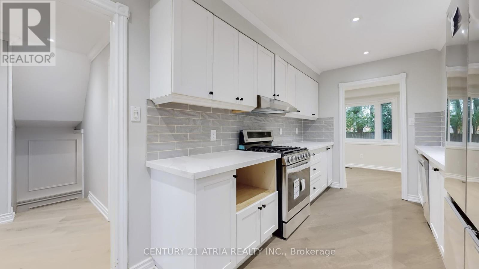 1671 Portland Court, Pickering, Ontario L1V 5L5 - Photo 11 - E12506496