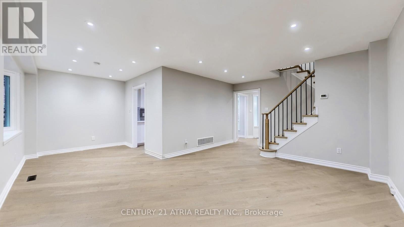 1671 Portland Court, Pickering, Ontario L1V 5L5 - Photo 8 - E12506496